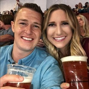 Meet your Posher, Casey